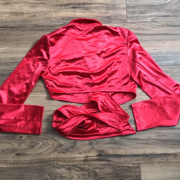 Shane Justin red satin crop top shirt criss cross size XS - Picture 9 of 13